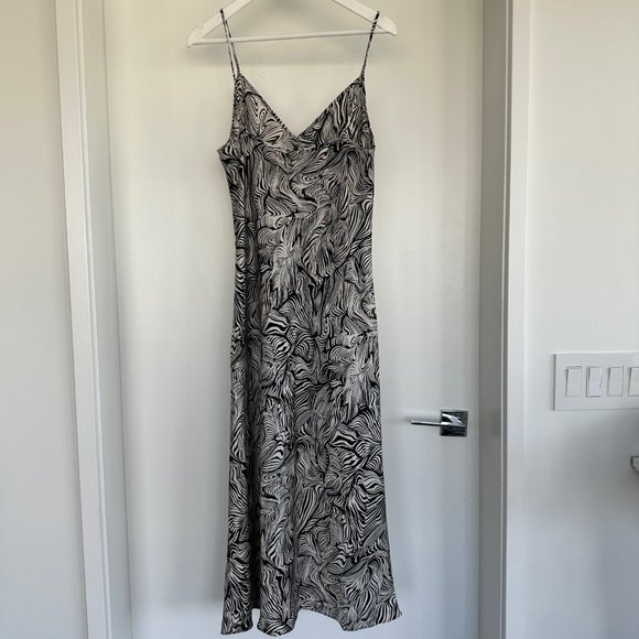NWOT Aritzia Wilfred Only Slip Dress Sz L birch/black - Picture 7 of 7